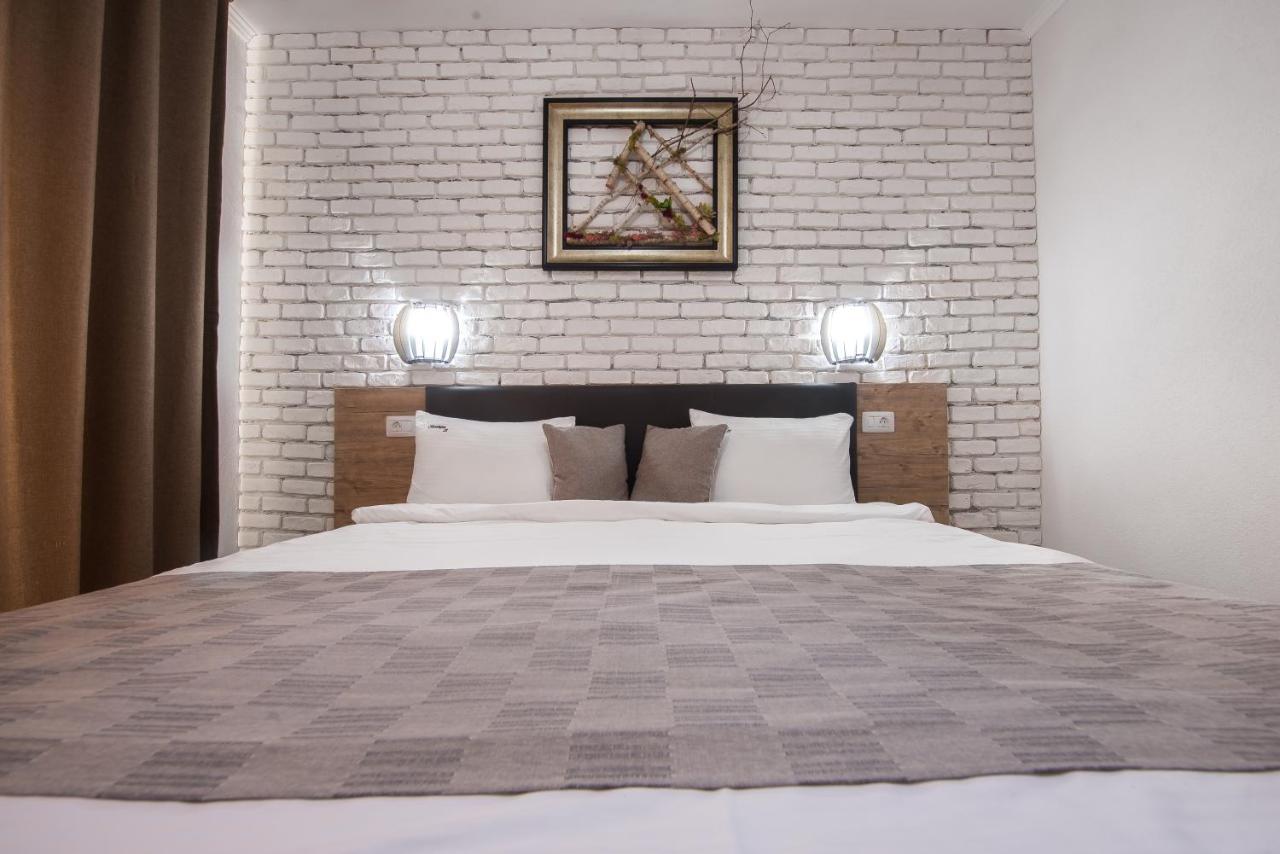 Boutique 23 Hotell Douăzeci şi Trei August Eksteriør bilde